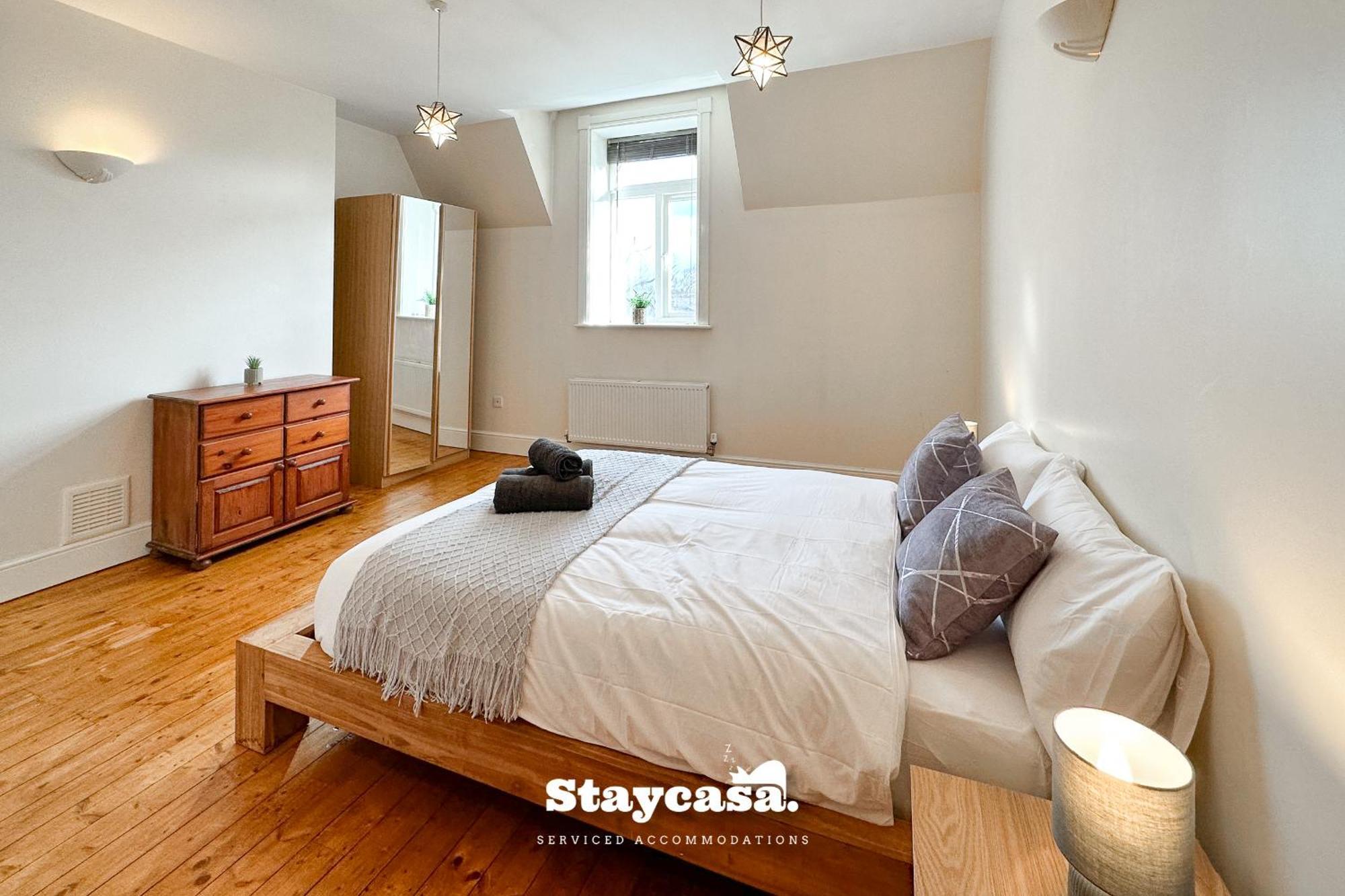 Spacious Home In Whalley Range With Free Parking แมนเชสเตอร์ ภายนอก รูปภาพ